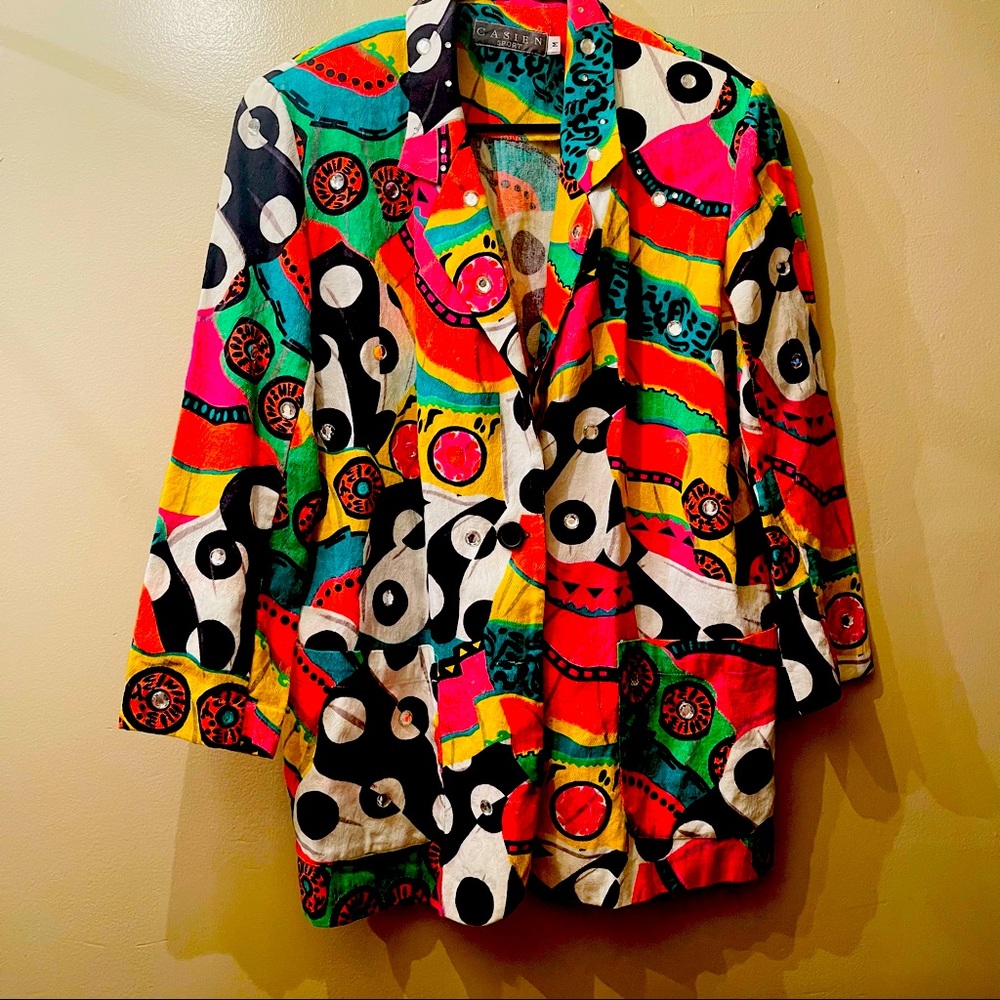 If you're looking for a blazer, lapel jacket look no further than this!